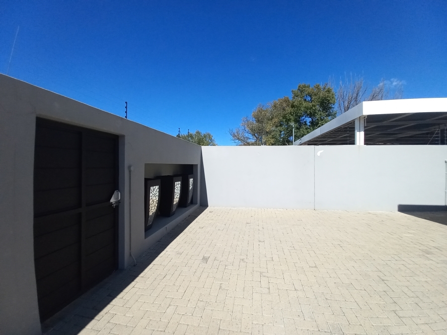 4 Bedroom Property for Sale in Bergsig Free State